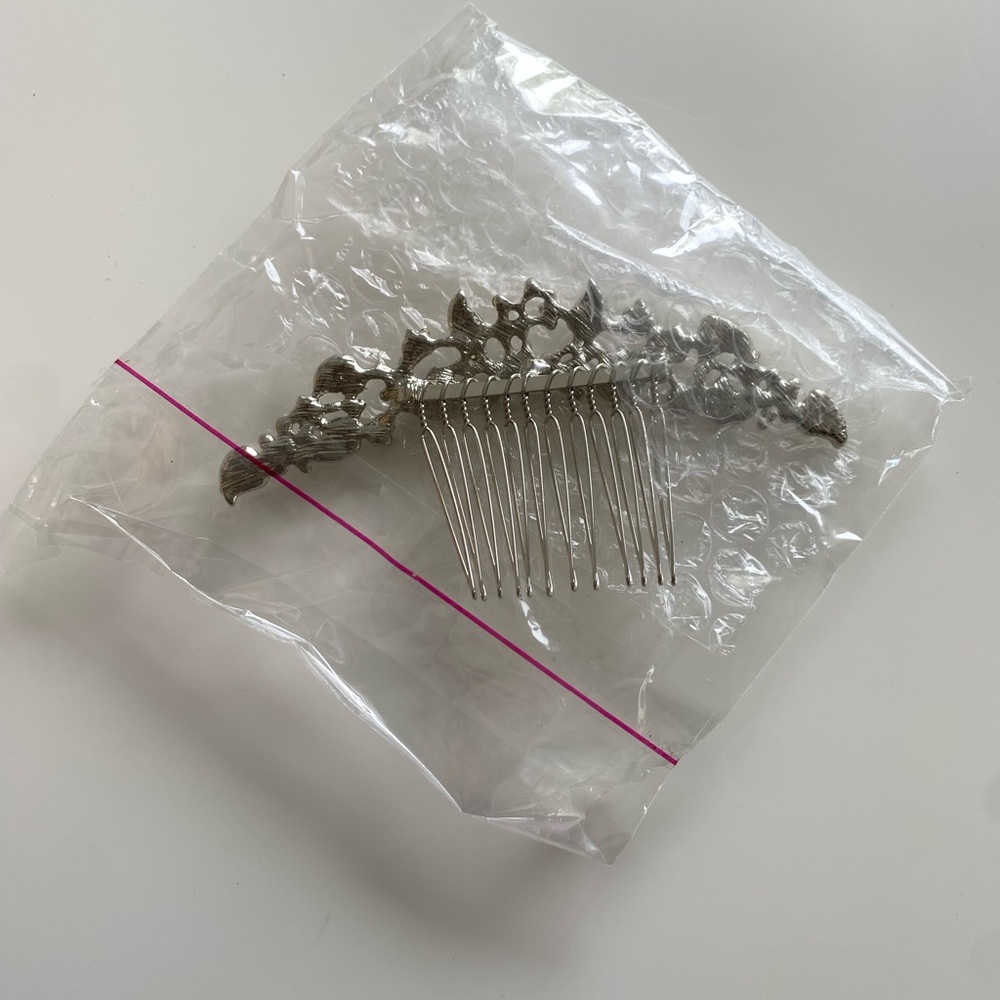 Elegant CZ & Silver Hair Comb
